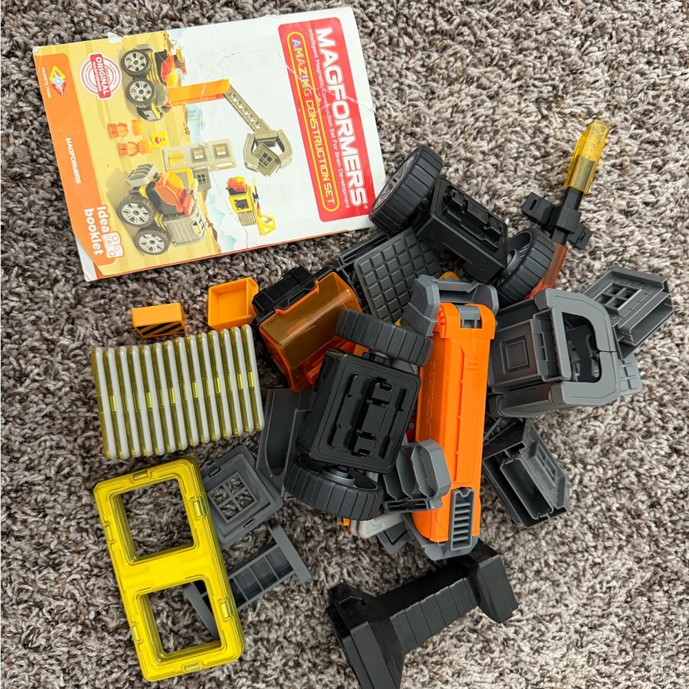 Magformers construction set